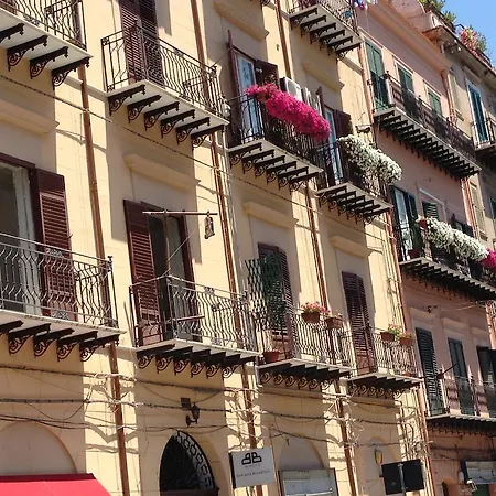 Bed & Breakfast White 5*