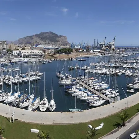 White 4* Palermo
