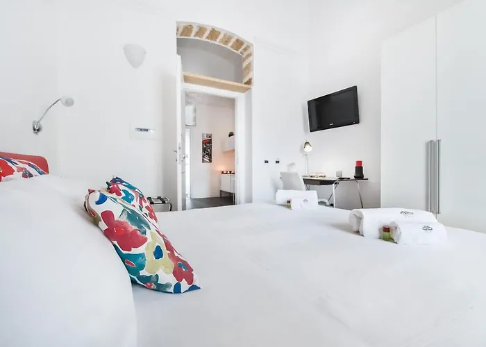 White 4*