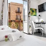White Bed & Breakfast 4*