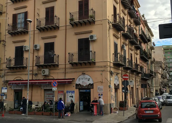 White Отель типа 